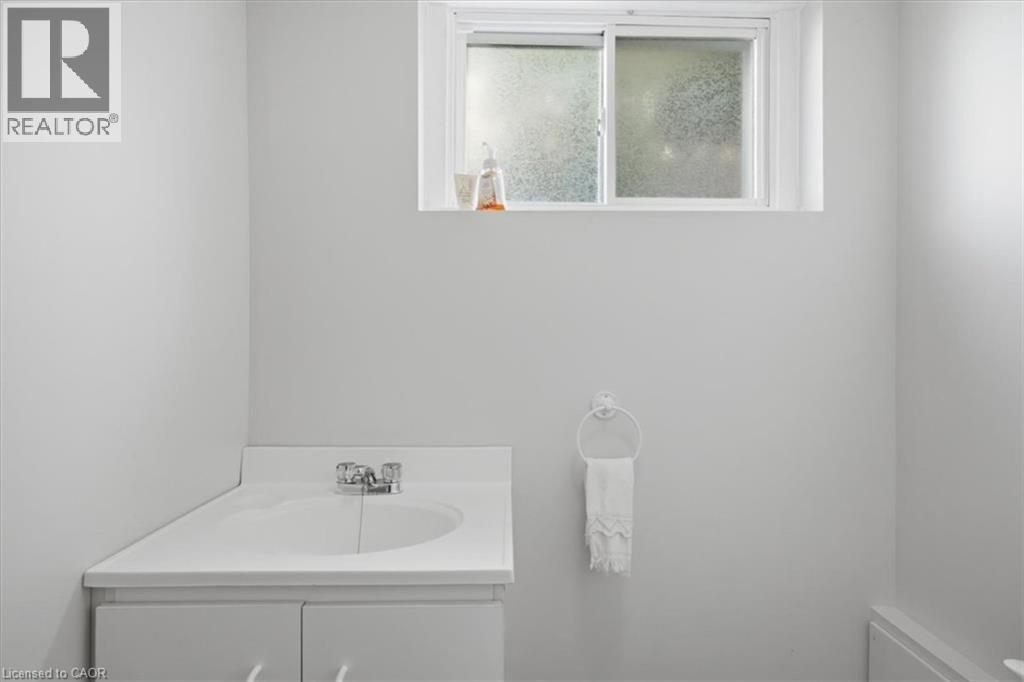 343 Duncombe Drive, Burlington, Ontario  L7L 4M2 - Photo 29 - 40857935