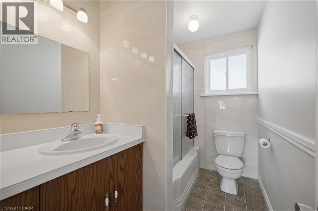 343 Duncombe Drive, Burlington, Ontario  L7L 4M2 - Photo 23 - 40857935