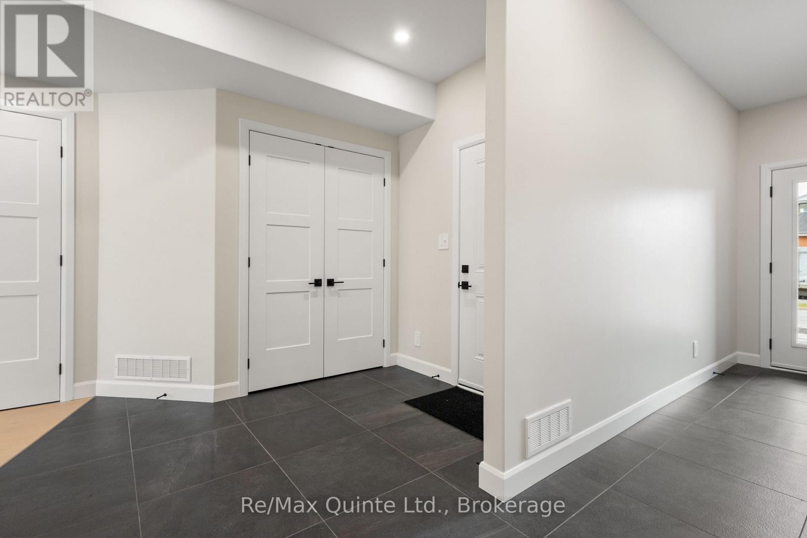 12 Stinson Avenue, Belleville, Ontario  K8P 5N9 - Photo 21 - X13717764