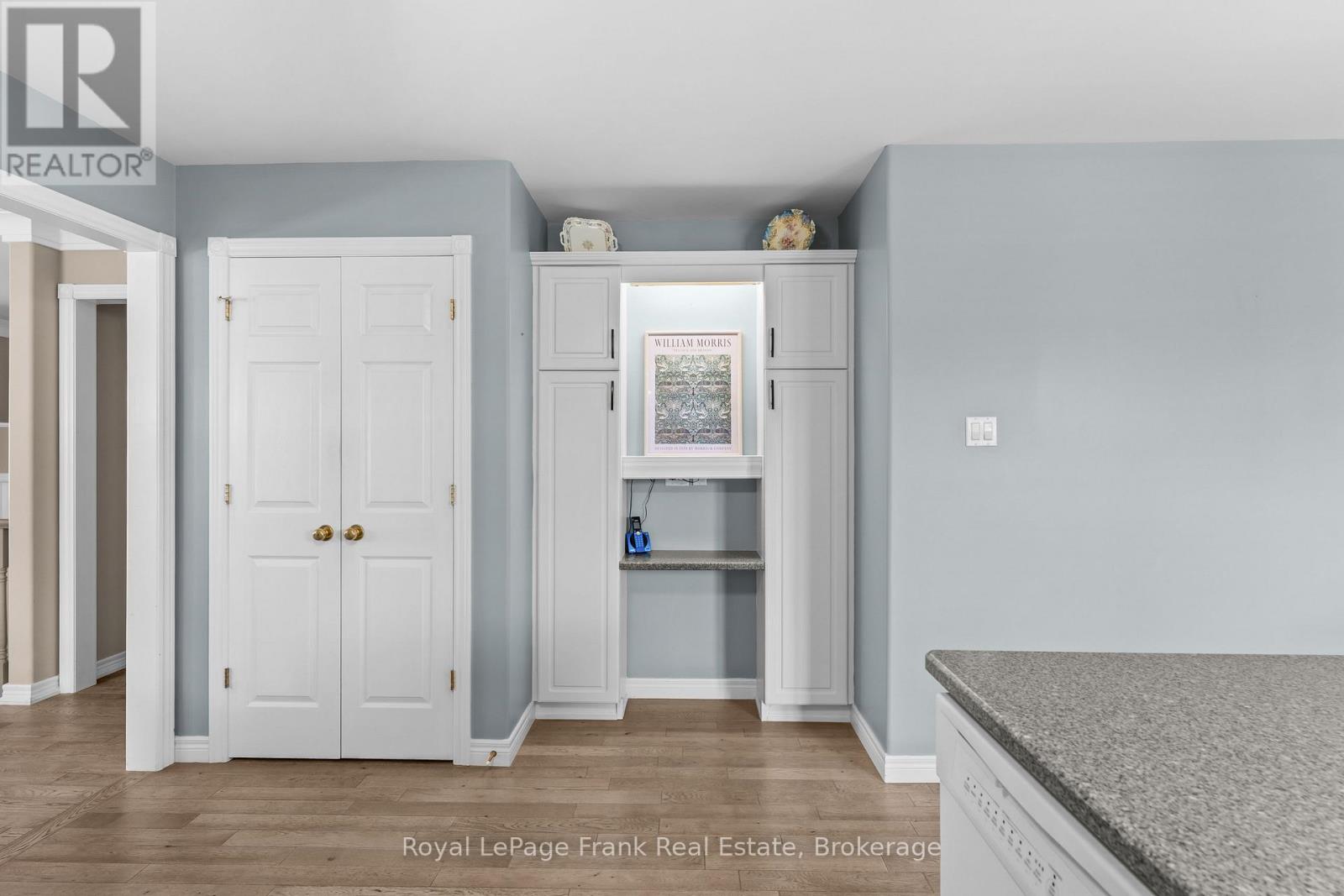 18 Matthews Court, Peterborough, Ontario  K9K 2S8 - Photo 11 - X13717782