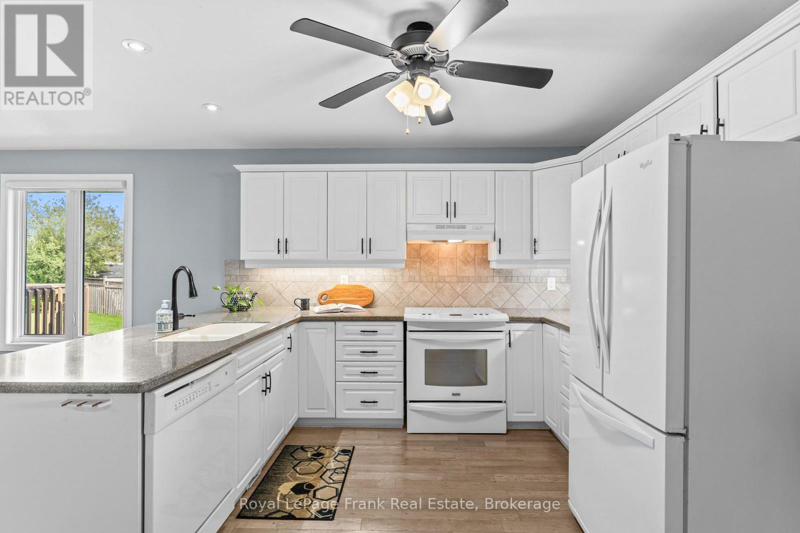 18 Matthews Court, Peterborough, Ontario  K9K 2S8 - Photo 12 - X13717782