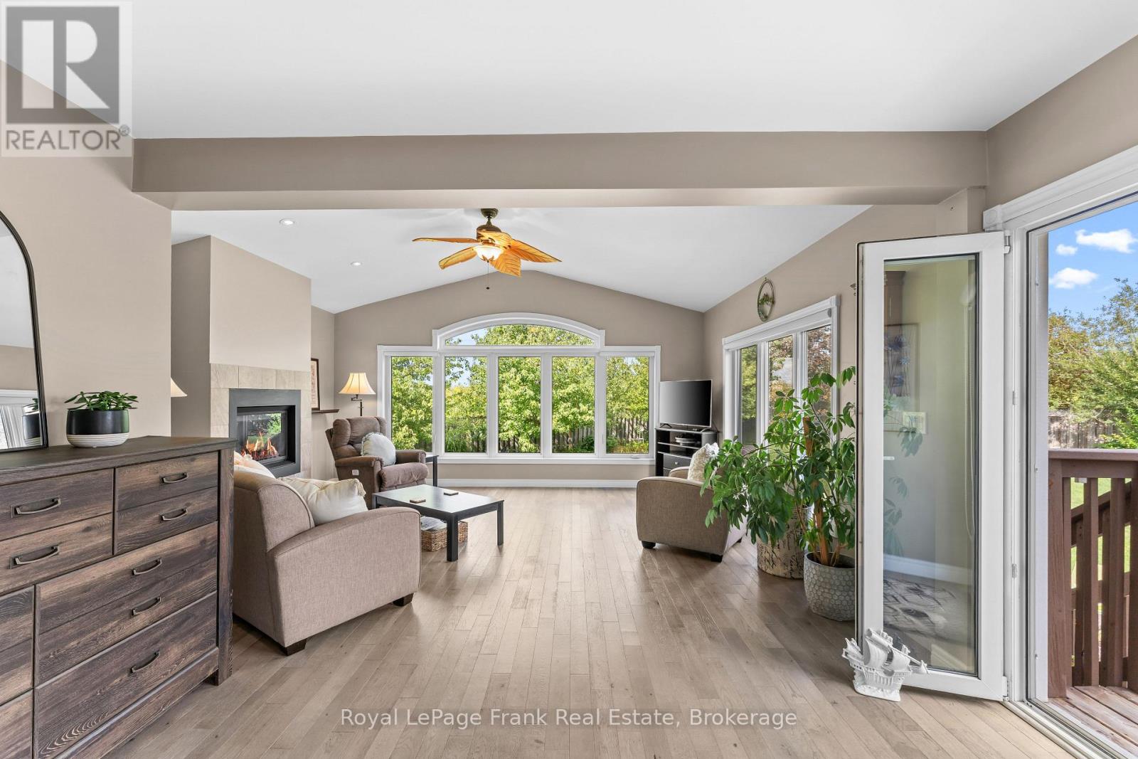 18 Matthews Court, Peterborough, Ontario  K9K 2S8 - Photo 16 - X13717782