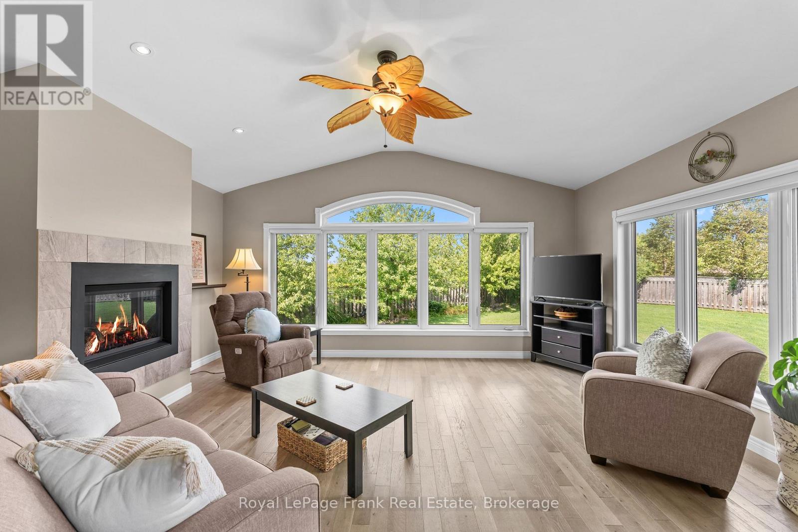 18 Matthews Court, Peterborough, Ontario  K9K 2S8 - Photo 17 - X13717782