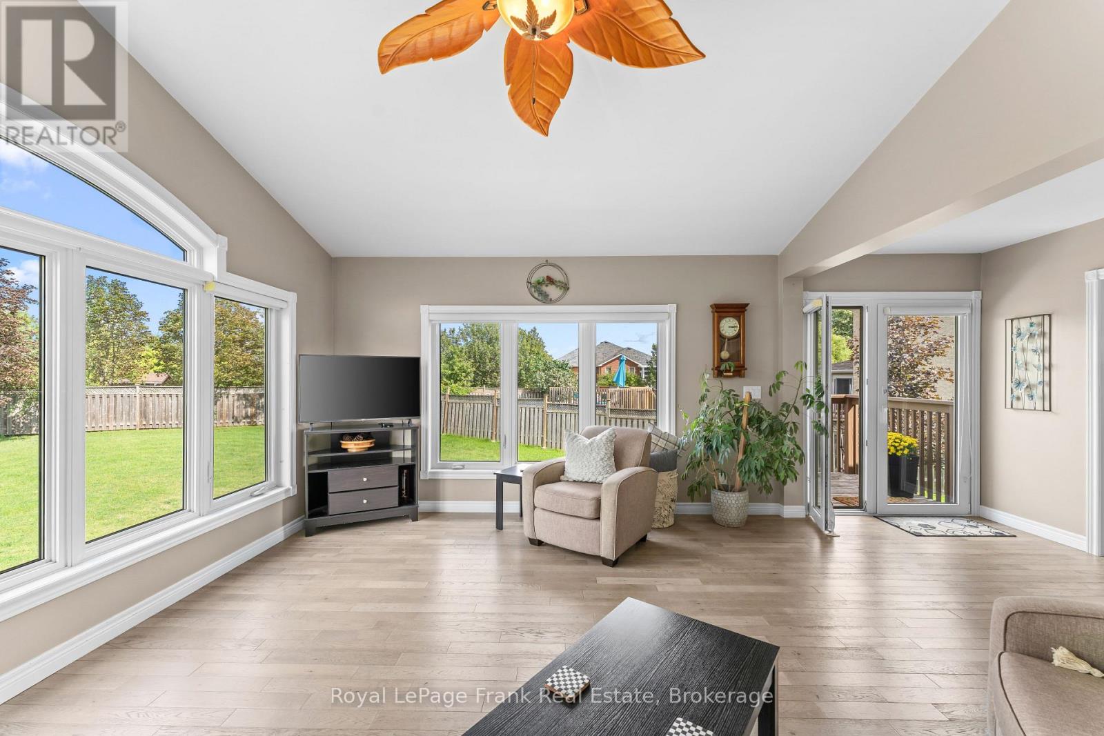 18 Matthews Court, Peterborough, Ontario  K9K 2S8 - Photo 20 - X13717782