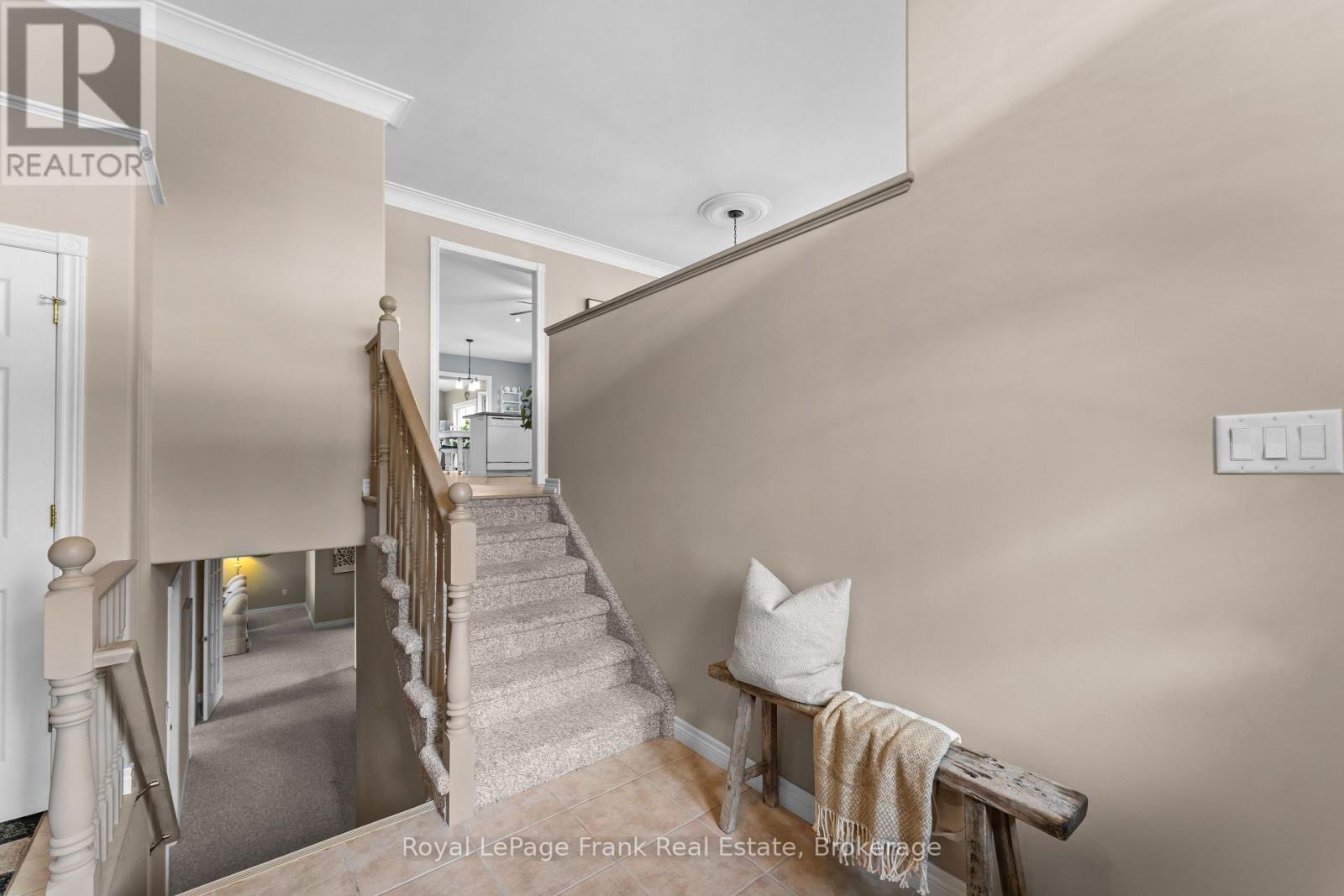 18 Matthews Court, Peterborough, Ontario  K9K 2S8 - Photo 4 - X13717782