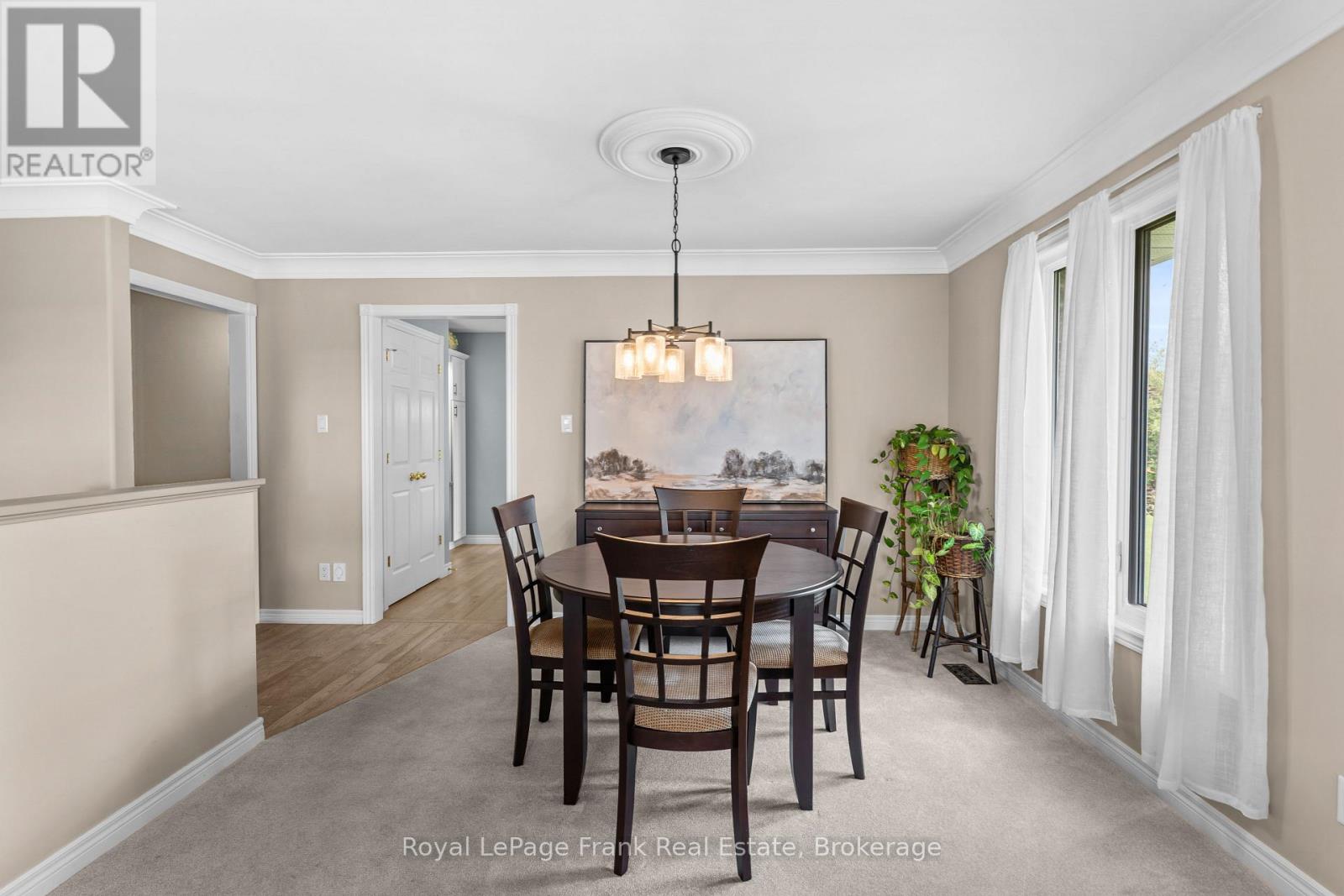 18 Matthews Court, Peterborough, Ontario  K9K 2S8 - Photo 8 - X13717782