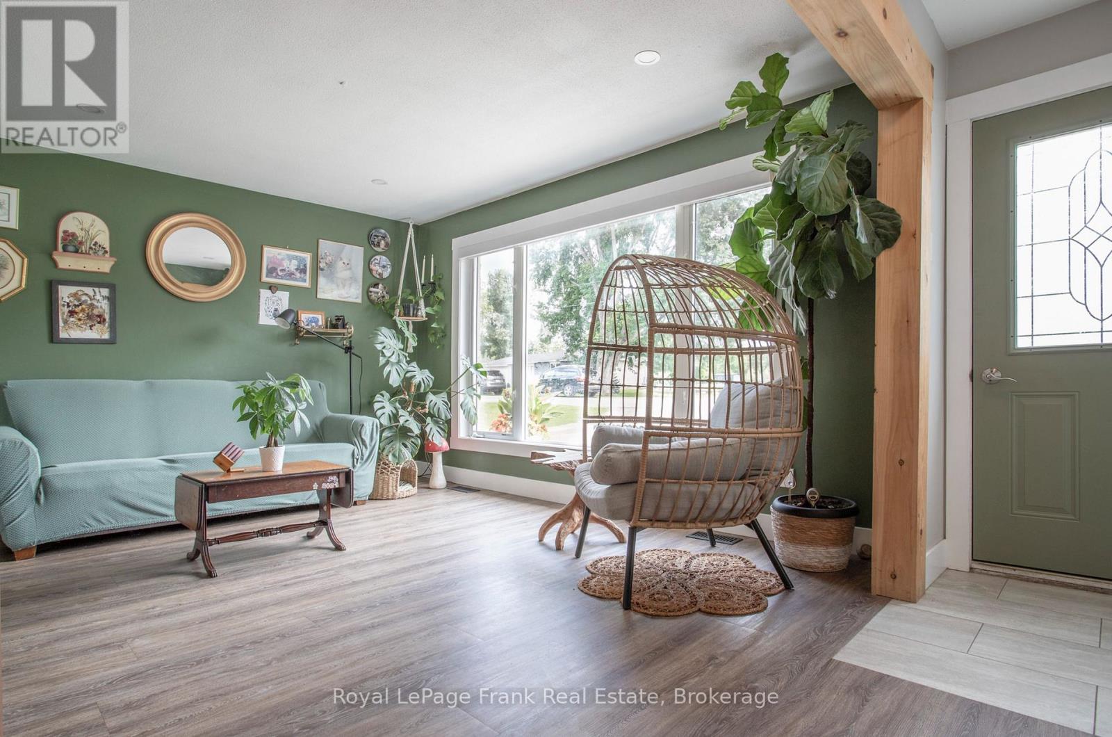 10 Chickadee Court, Kawartha Lakes, Ontario  L9L 1B6 - Photo 10 - X13717894