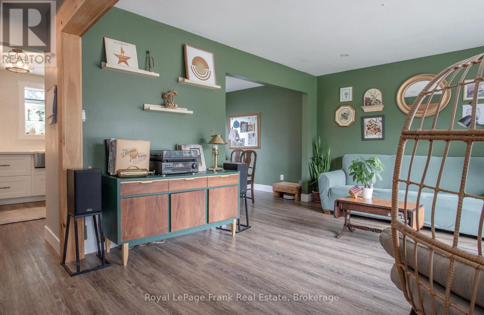 10 Chickadee Court, Kawartha Lakes, Ontario  L9L 1B6 - Photo 11 - X13717894