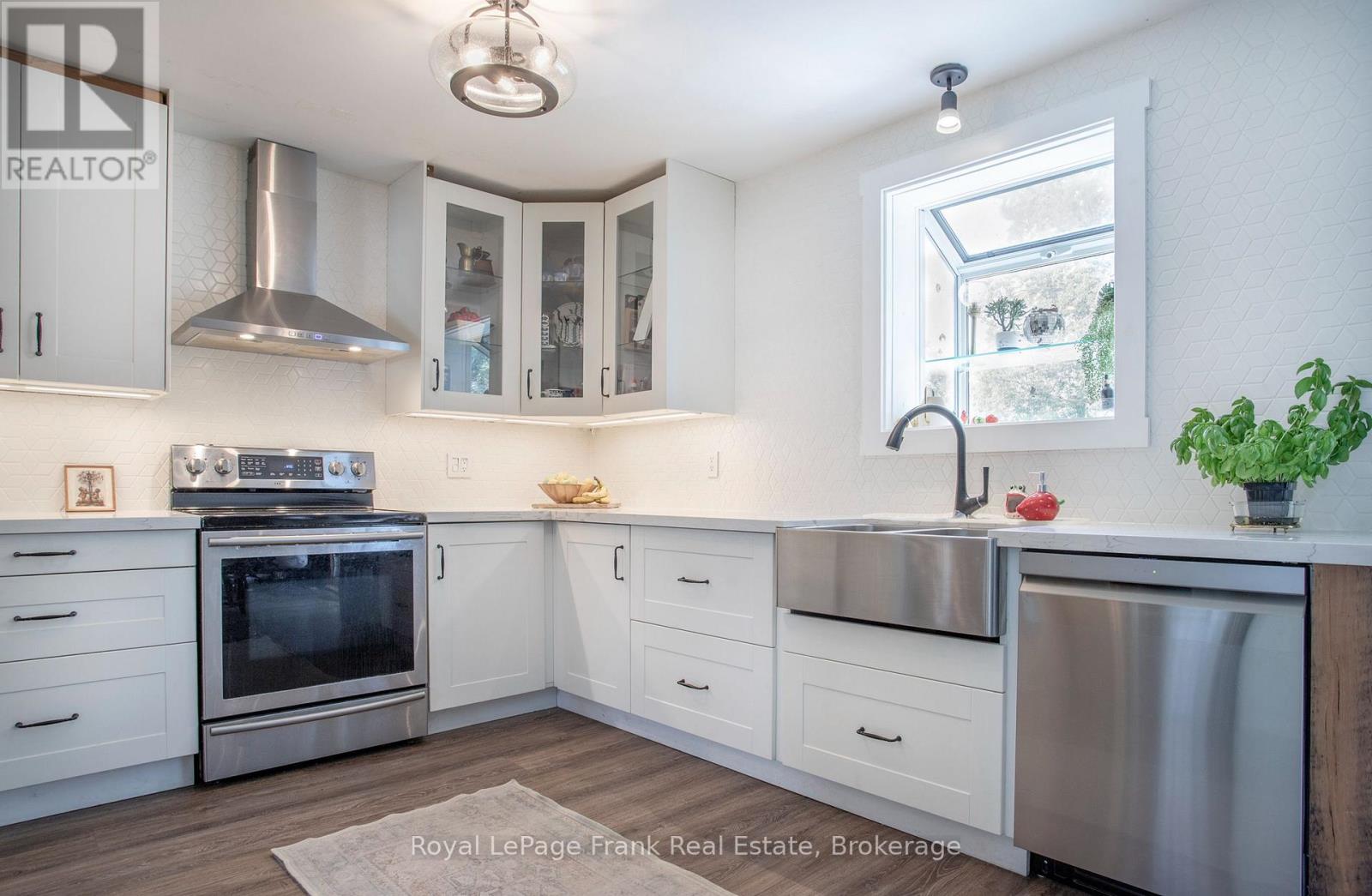 10 Chickadee Court, Kawartha Lakes, Ontario  L9L 1B6 - Photo 17 - X13717894