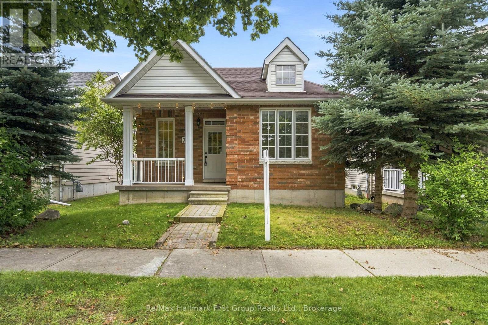 777 Prince Of Wales Drive — photo 1
