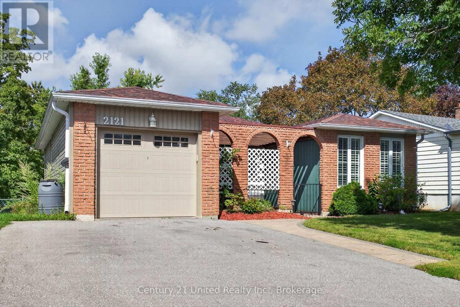 2121 Meadowview Road — photo 3