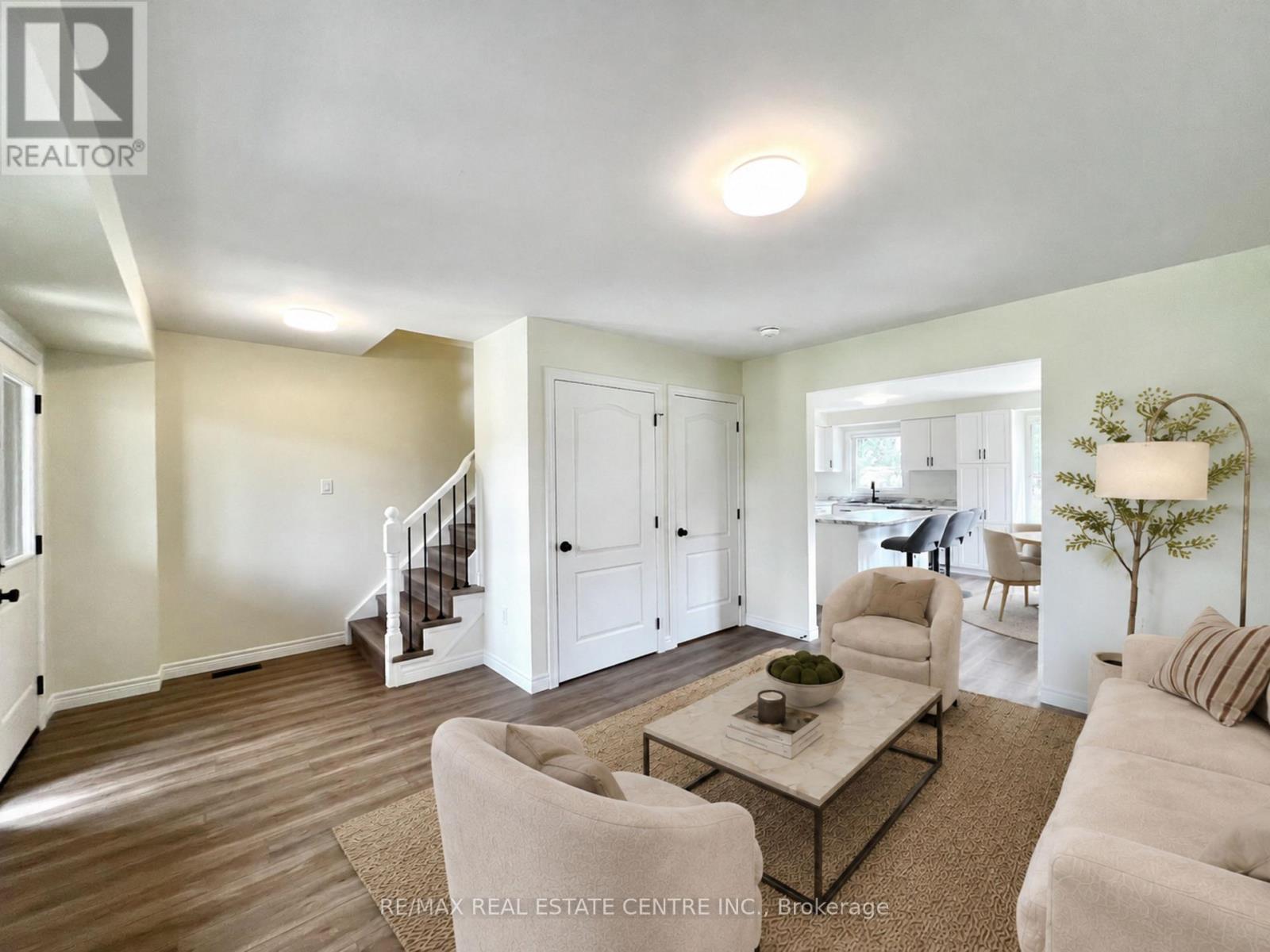716 Russel Court, Shelburne, Ontario  L9V 3P4 - Photo 4 - X13693380