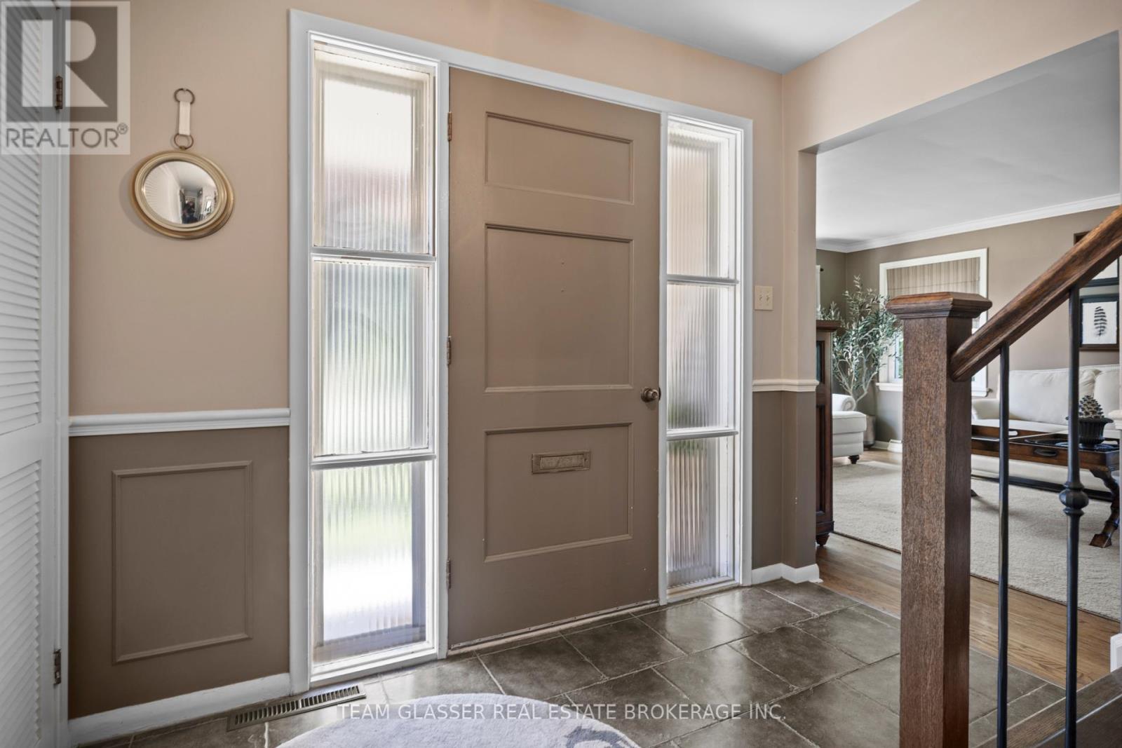 20 Parkview Drive, St. Thomas, Ontario  N5R 4B6 - Photo 19 - X13717884