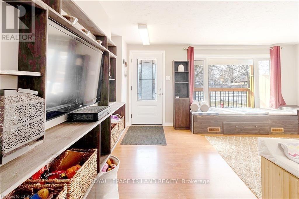 1441 Perth Avenue, London East, Ontario  N5V 2M4 - Photo 3 - X13718252