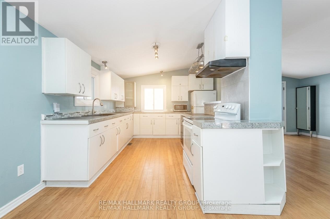 2223 Halifax Drive, Ottawa, Ontario  K1G 2W4 - Photo 10 - X13717810