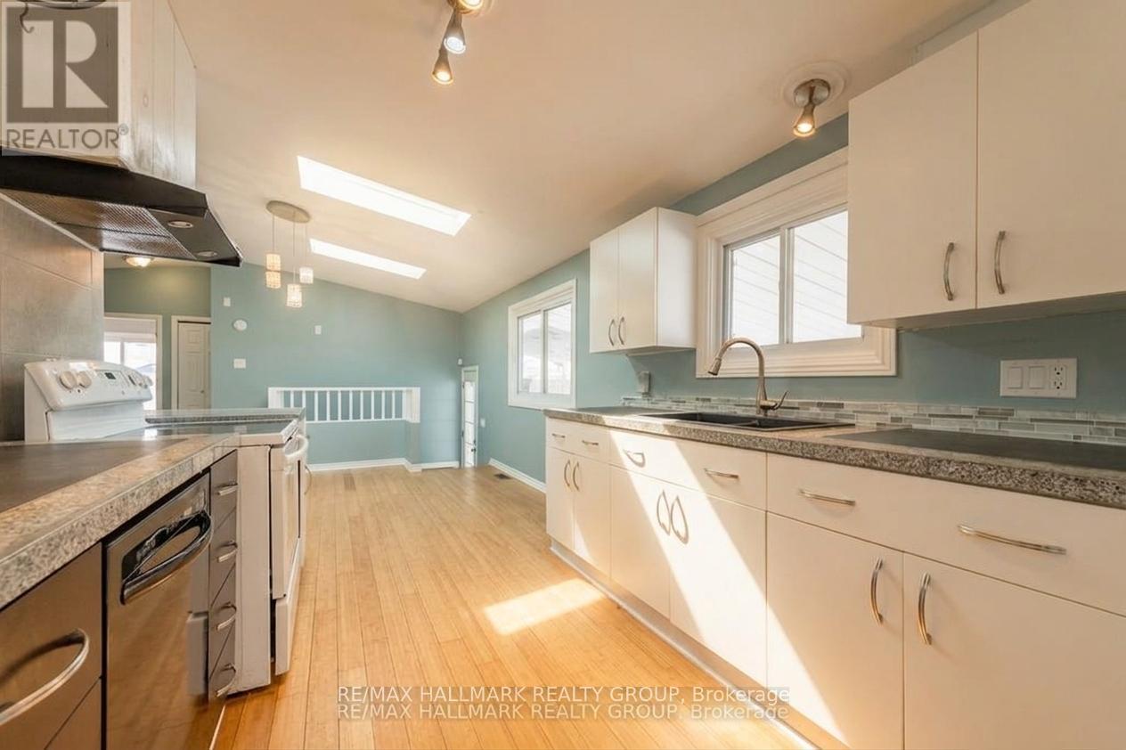 2223 Halifax Drive, Ottawa, Ontario  K1G 2W4 - Photo 11 - X13717810