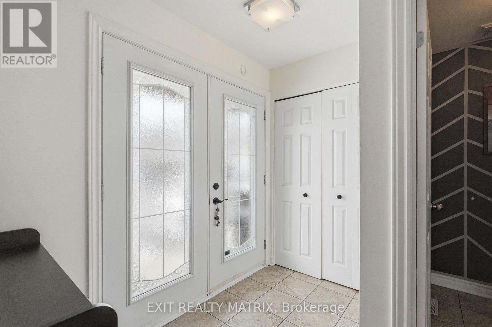 388 Quartz Avenue, Clarence-Rockland, Ontario K4K 0C7 - Photo 2 - X13717886