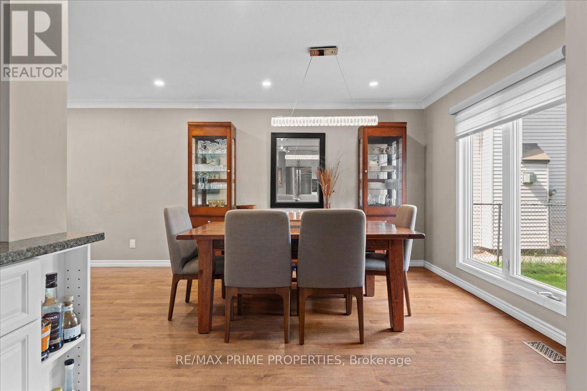 1009 Driftwood Crescent, Ottawa, Ontario  K1C 2N9 - Photo 16 - X13717942