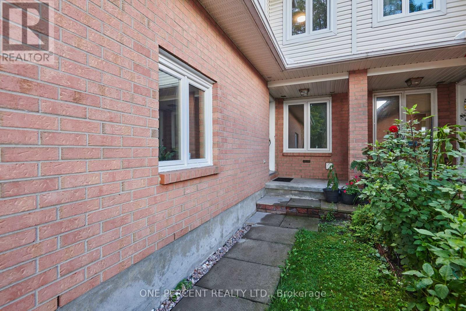 70 Montana Way, Ottawa, Ontario  K2J 4M2 - Photo 3 - X13718074