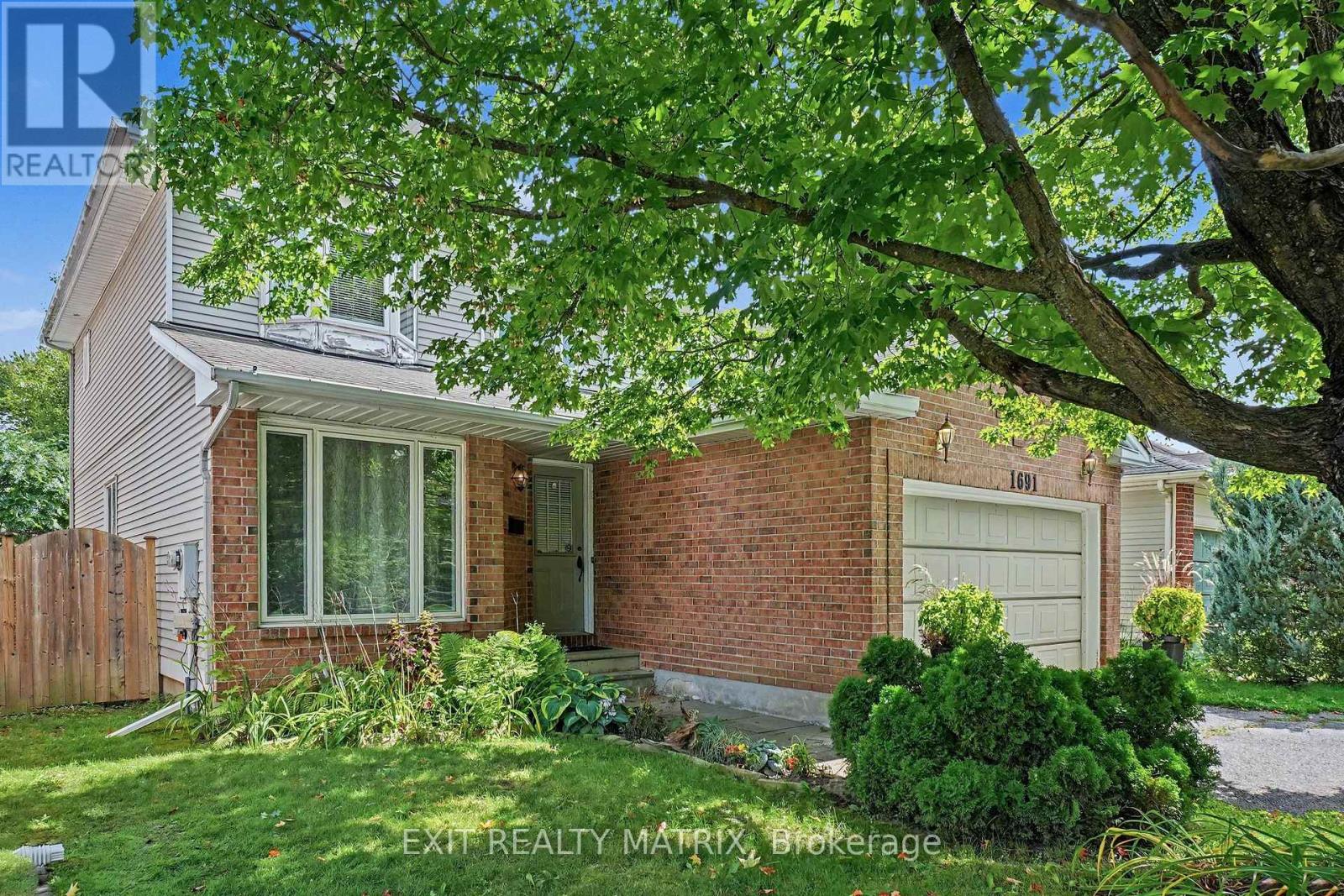 1691 Hunters Run Drive, Ottawa, Ontario  K1C 6X3 - Photo 3 - X13718188