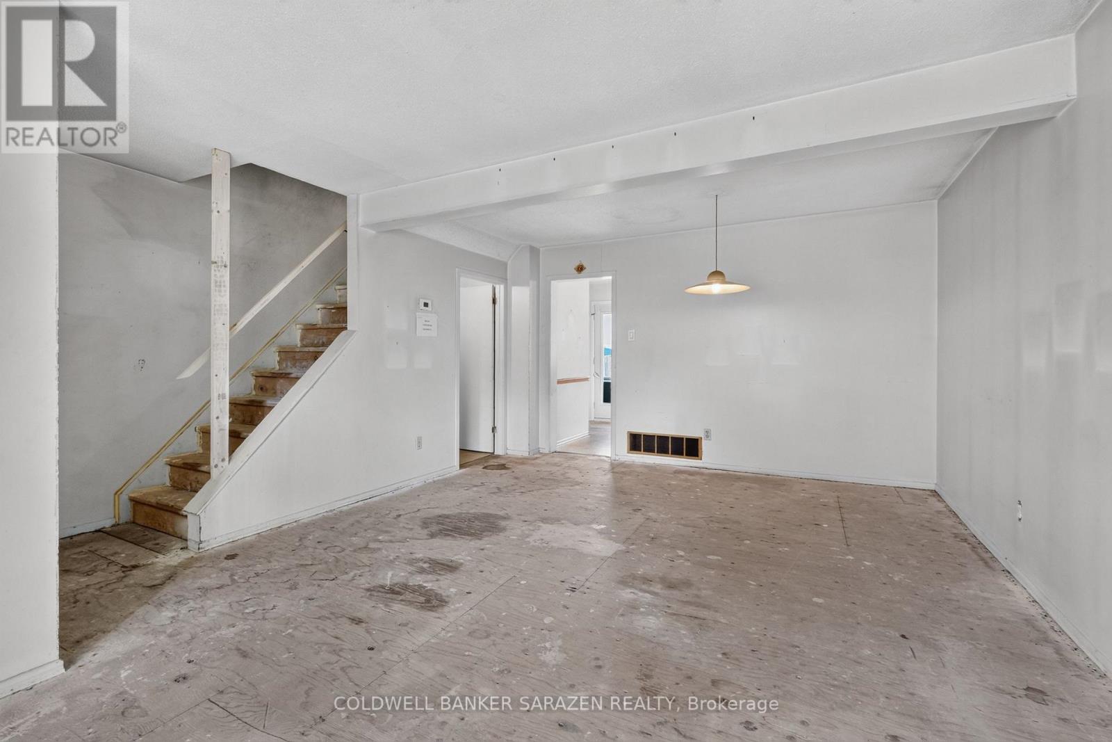 2027 Kelden Crescent, Ottawa, Ontario  K1B 4Y1 - Photo 10 - X13718208