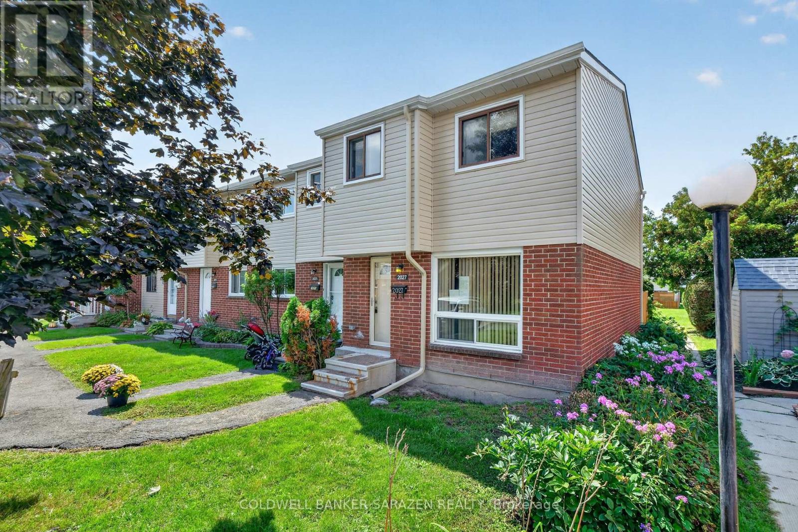 2027 Kelden Crescent, Ottawa, Ontario  K1B 4Y1 - Photo 2 - X13718208