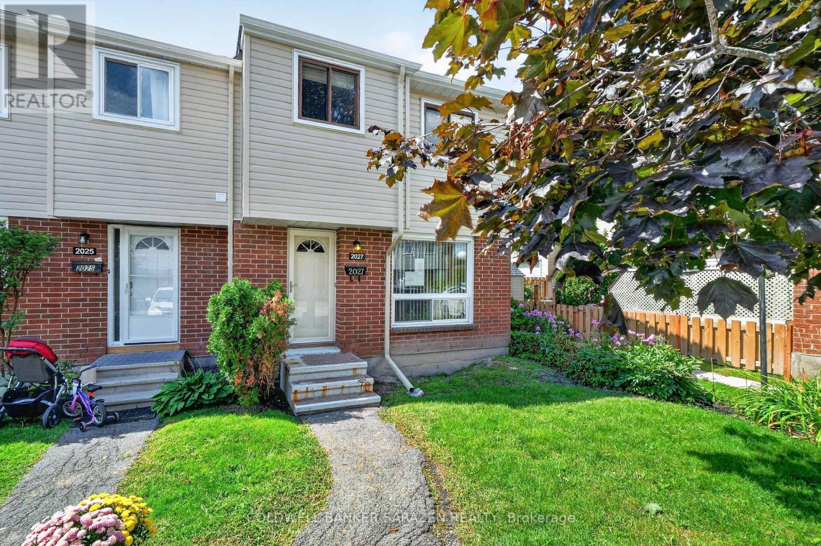 2027 Kelden Crescent, Ottawa, Ontario  K1B 4Y1 - Photo 4 - X13718208