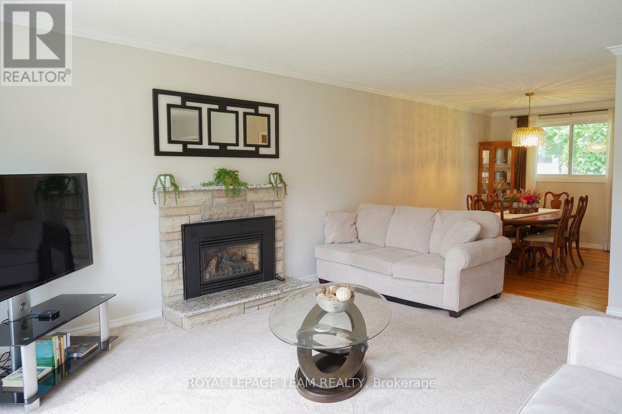 29 Epworth Avenue, Ottawa, Ontario  K2G 2L6 - Photo 4 - X13718262