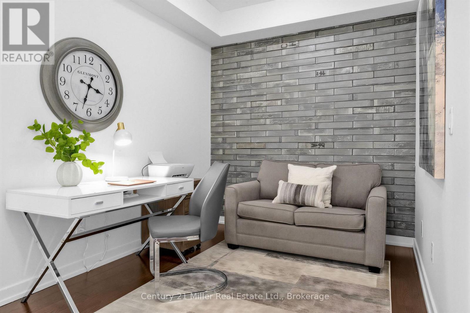 327 - 2486 Old Bronte Road, Oakville, Ontario  L6M 0Y4 - Photo 2 - W13718276