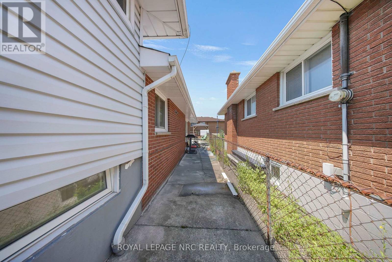 35 Eugene Street, Hamilton, Ontario  L8H 2R1 - Photo 38 - X13718010