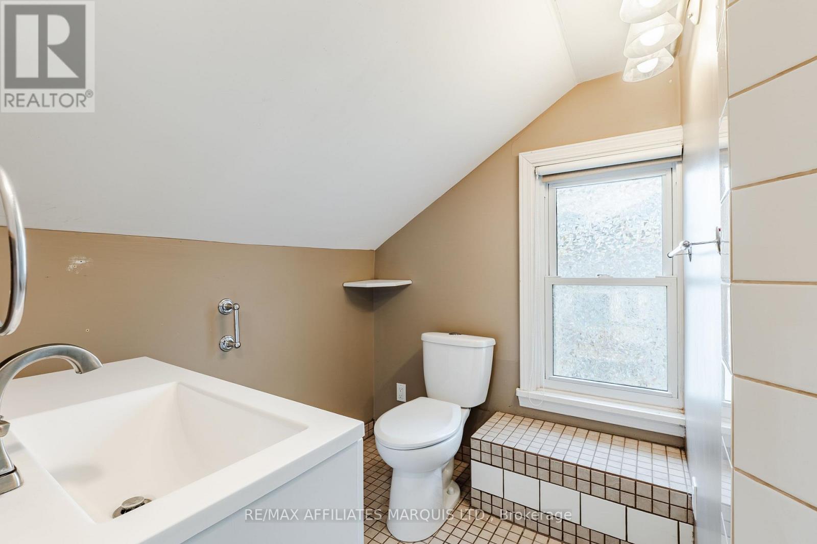 16 Front Street, North Stormont, Ontario  K0C 1K0 - Photo 30 - X13716878