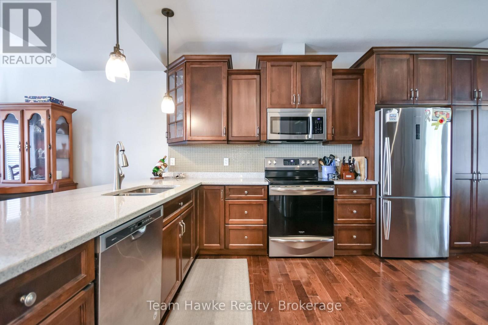 26 Drummond Drive, Penetanguishene, Ontario  L9M 0A2 - Photo 10 - S13717846