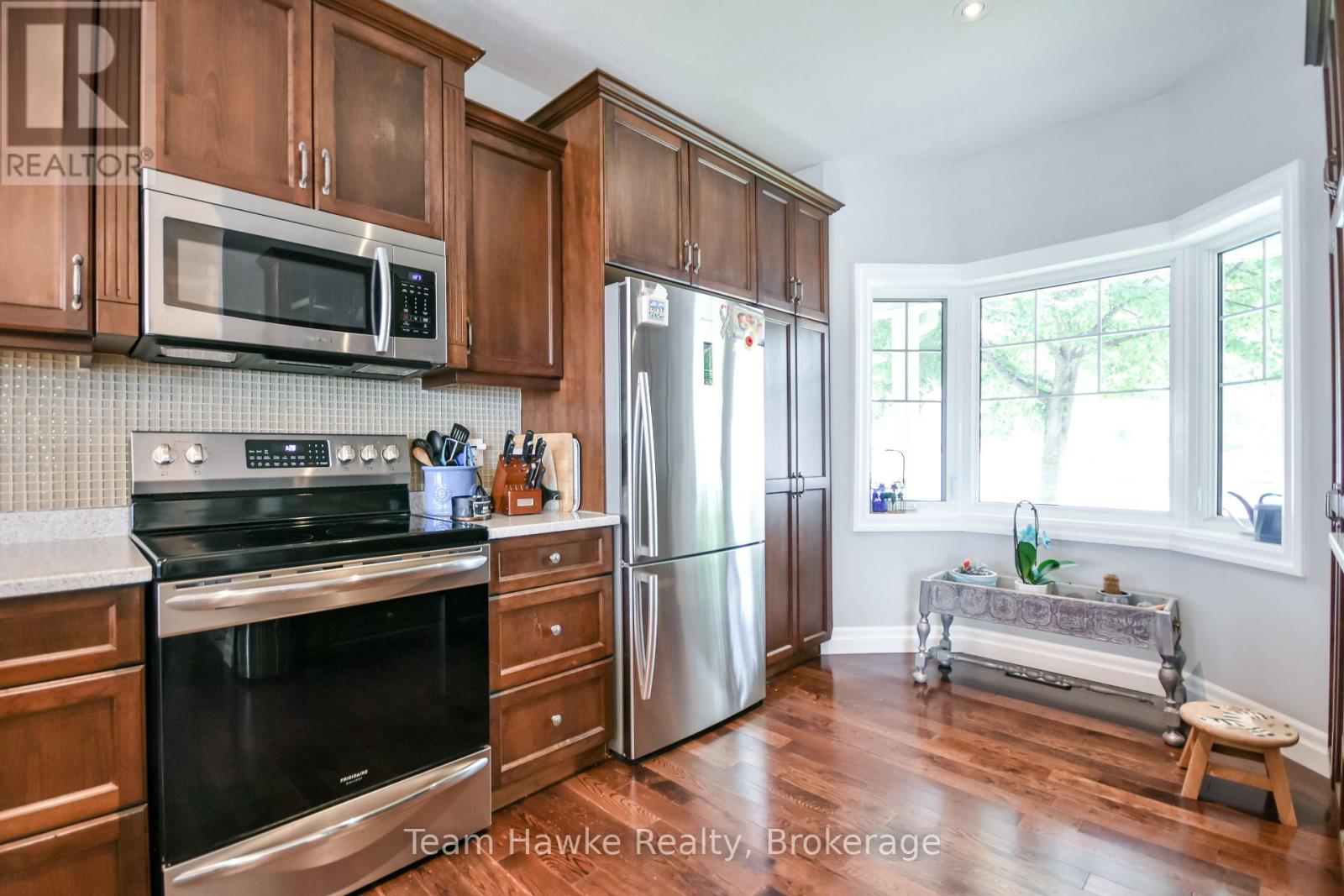 26 Drummond Drive, Penetanguishene, Ontario  L9M 0A2 - Photo 11 - S13717846
