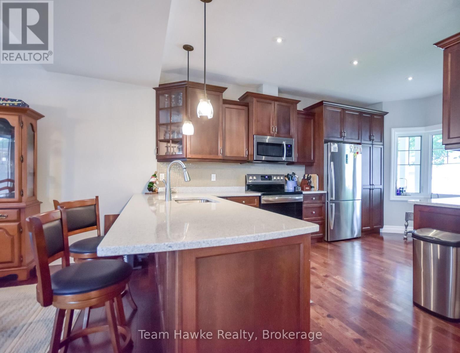 26 Drummond Drive, Penetanguishene, Ontario  L9M 0A2 - Photo 8 - S13717846