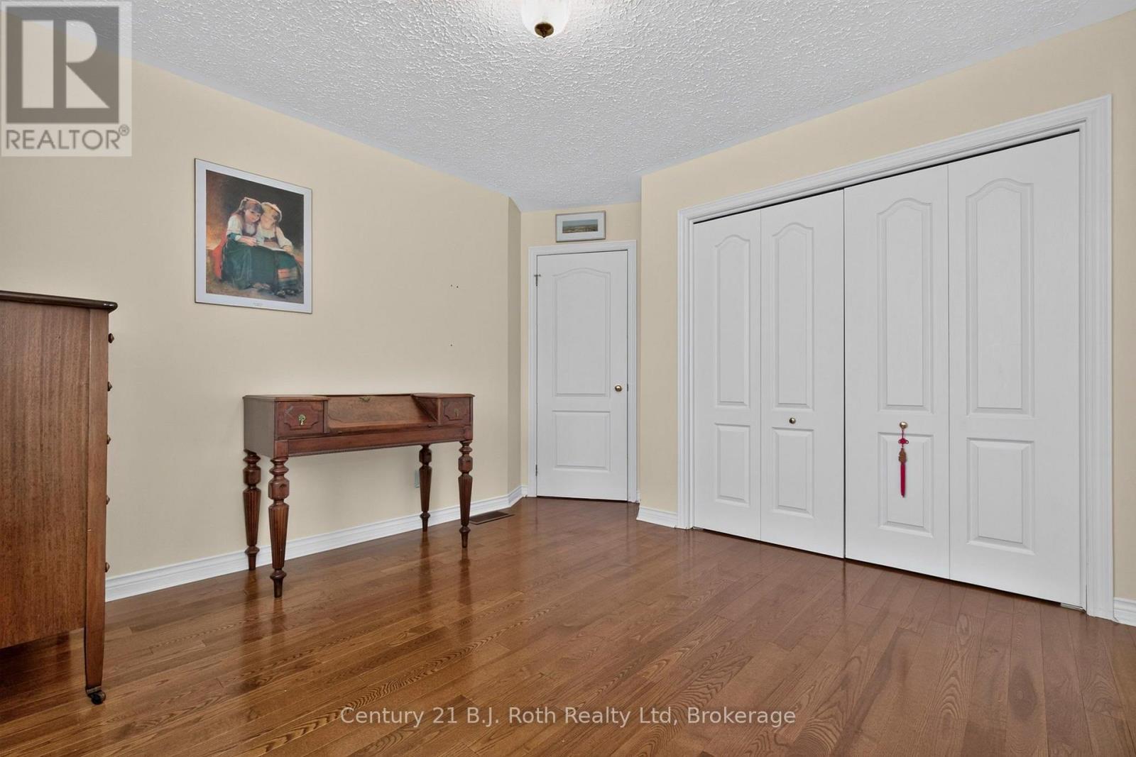 13 Charles Street, Penetanguishene, Ontario  L9M 2G6 - Photo 18 - S13717854