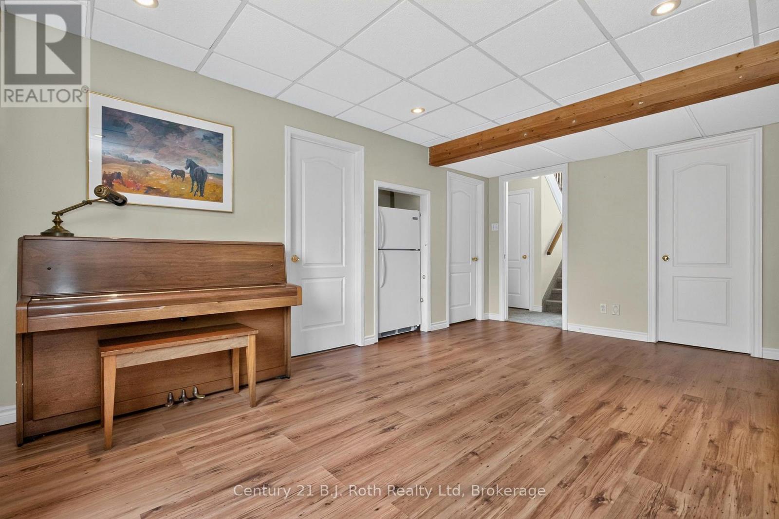 13 Charles Street, Penetanguishene, Ontario  L9M 2G6 - Photo 22 - S13717854
