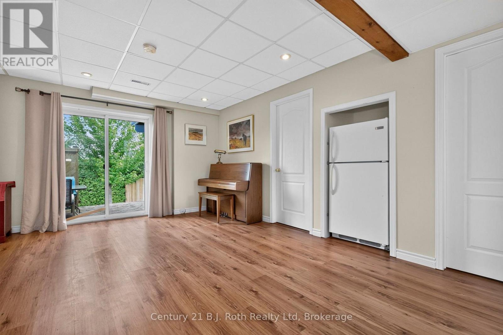 13 Charles Street, Penetanguishene, Ontario  L9M 2G6 - Photo 23 - S13717854