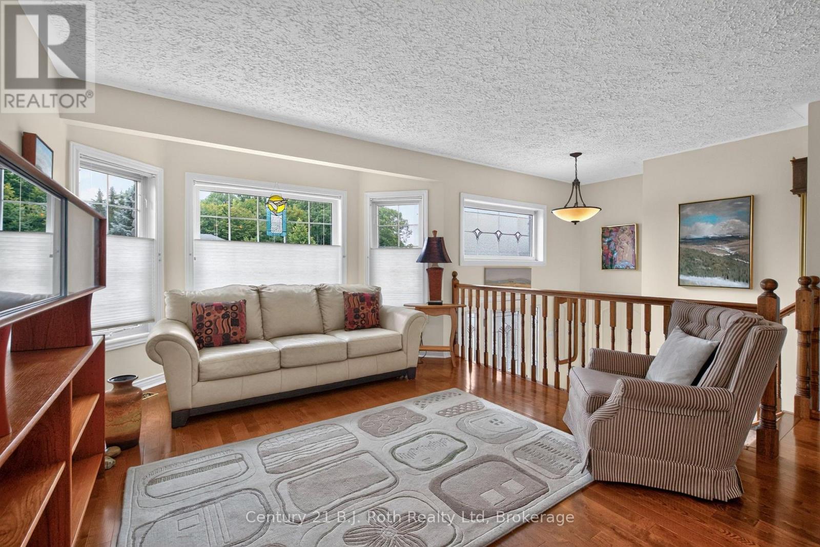 13 Charles Street, Penetanguishene, Ontario  L9M 2G6 - Photo 5 - S13717854