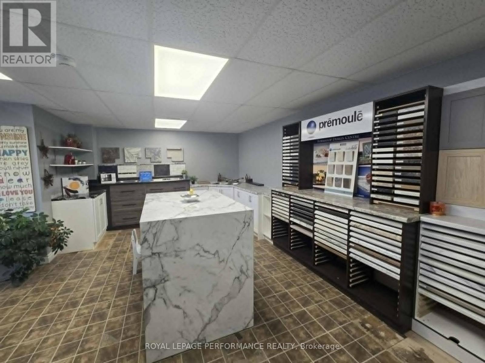 12 Sixth Street, Cornwall, Ontario K6H 2N4 - Photo 5 - X13717872