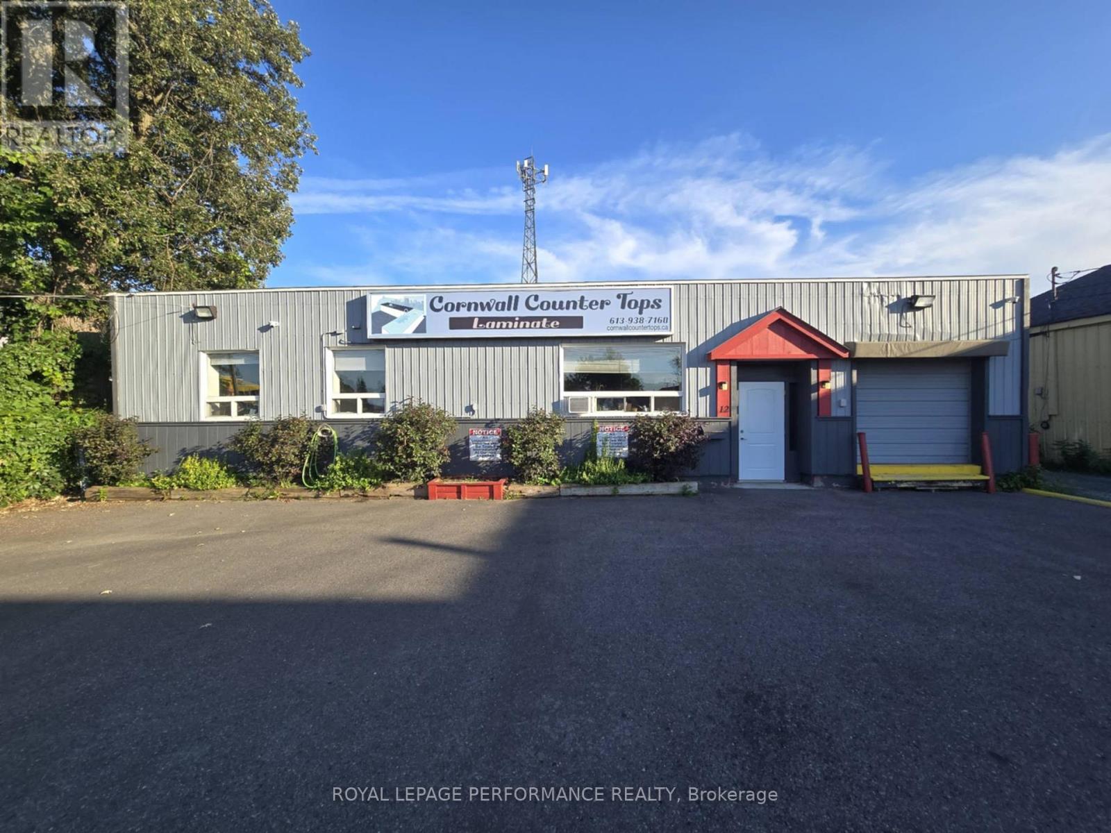 12 SIXTH STREET E, Cornwall, Ontario