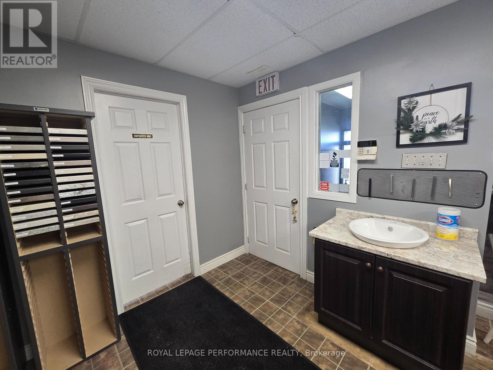 12 Sixth Street E, Cornwall, Ontario K6H 2N4 - Photo 11 - X13717876
