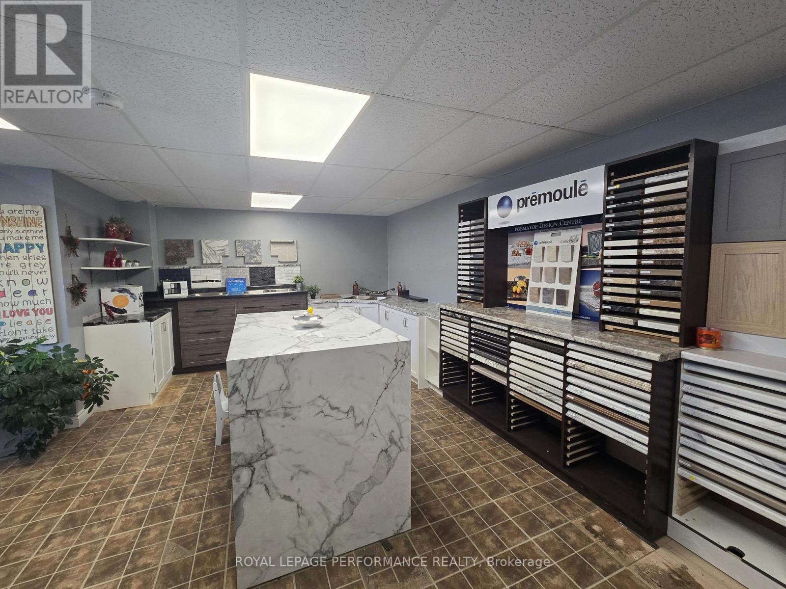 12 Sixth Street E, Cornwall, Ontario K6H 2N4 - Photo 9 - X13717876