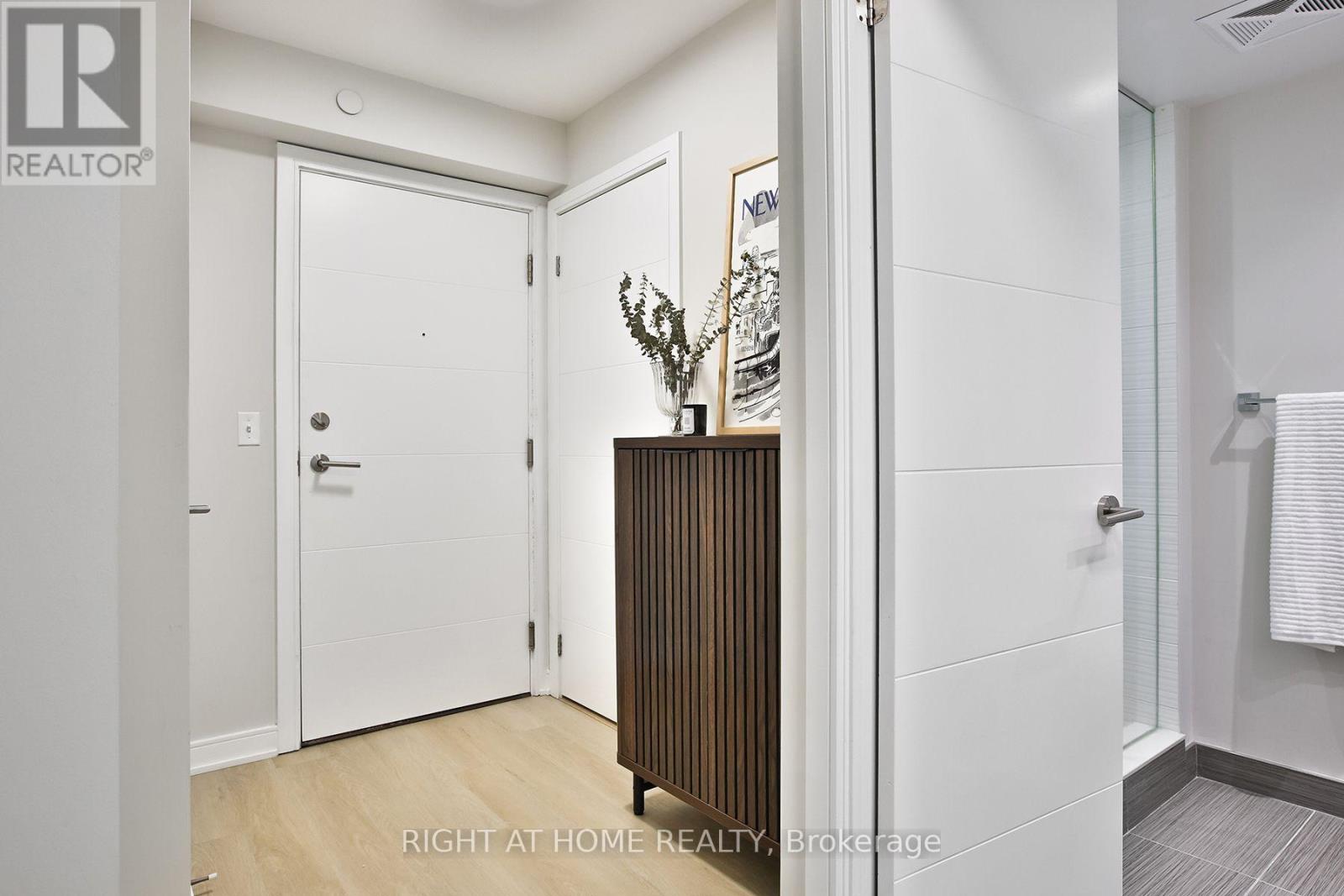 1623 - 525 Adelaide Street W, Toronto, Ontario  M5V 0N7 - Photo 3 - C13716938