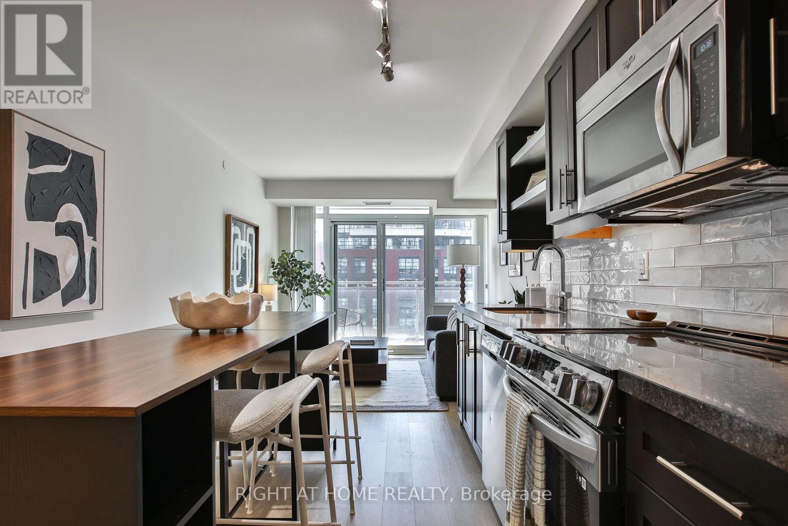 1623 - 525 Adelaide Street W, Toronto, Ontario  M5V 0N7 - Photo 5 - C13716938