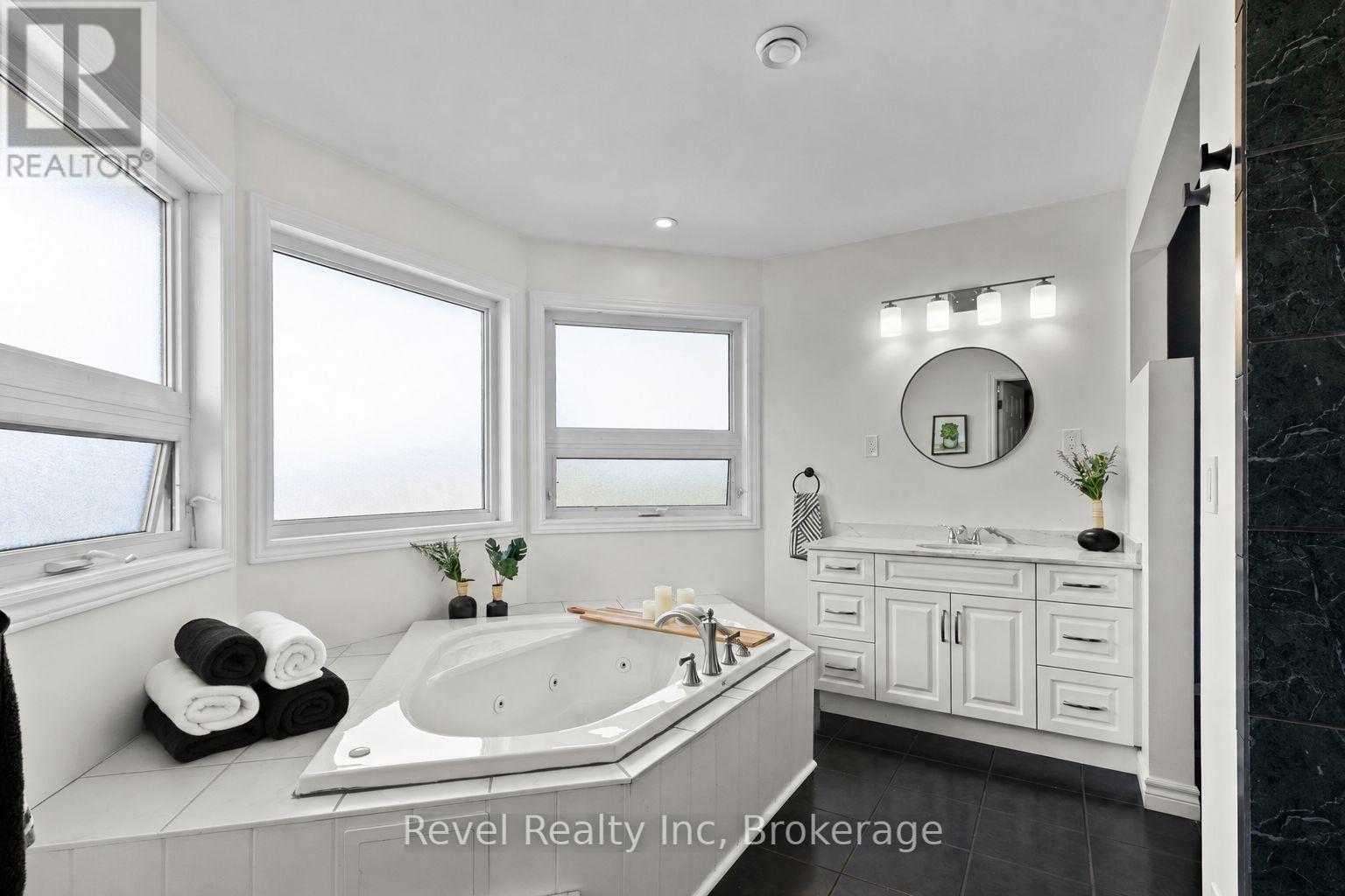 5 Avery Court, Parry Sound, Ontario  P2A 3C4 - Photo 18 - X13717774