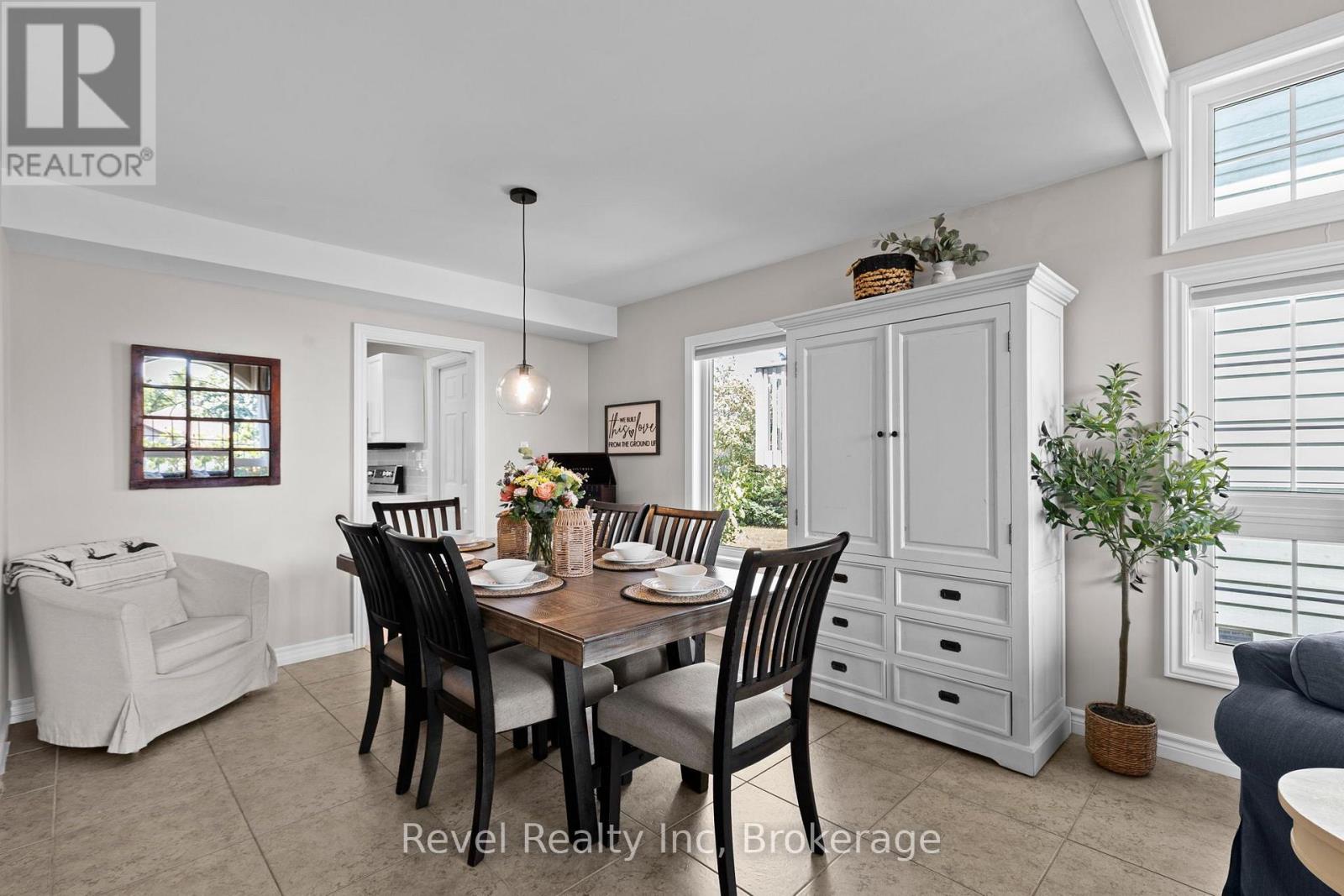 5 Avery Court, Parry Sound, Ontario  P2A 3C4 - Photo 5 - X13717774