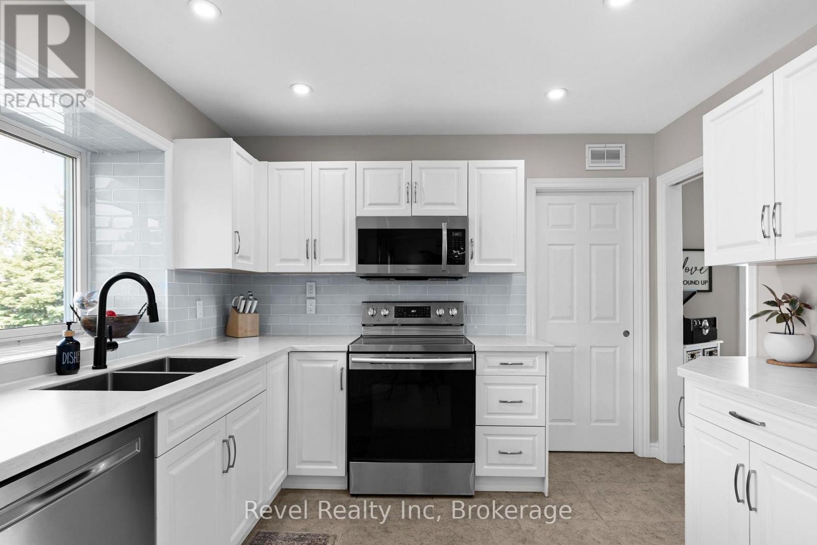 5 Avery Court, Parry Sound, Ontario  P2A 3C4 - Photo 8 - X13717774