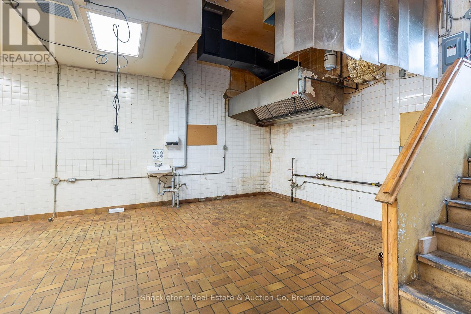 26 Wellington Street, Stratford, Ontario  N5A 2L2 - Photo 14 - X13717798