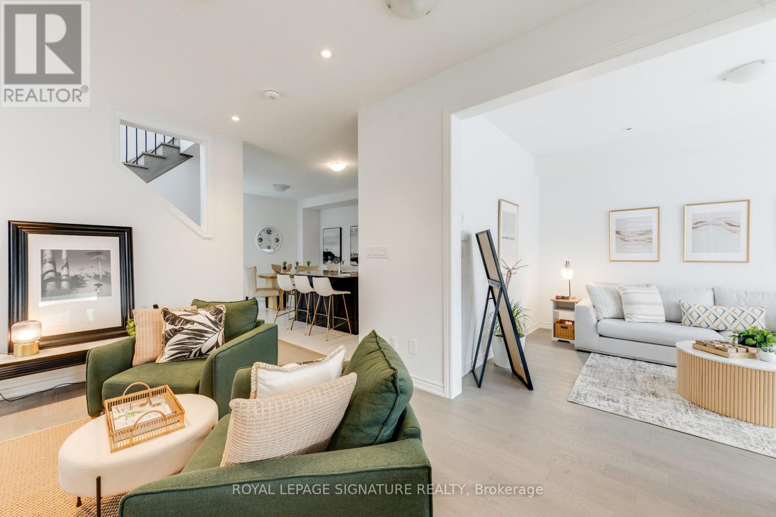 15 Mountainside Crescent, Whitby, Ontario  L1R 0P5 - Photo 6 - E13595734
