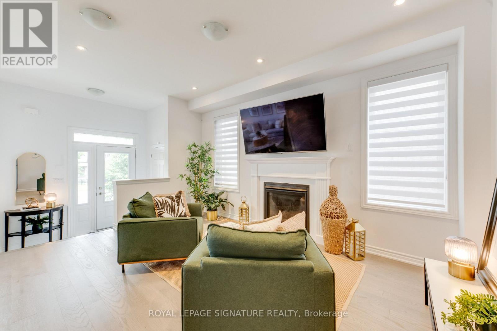 15 Mountainside Crescent, Whitby, Ontario  L1R 0P5 - Photo 9 - E13595734